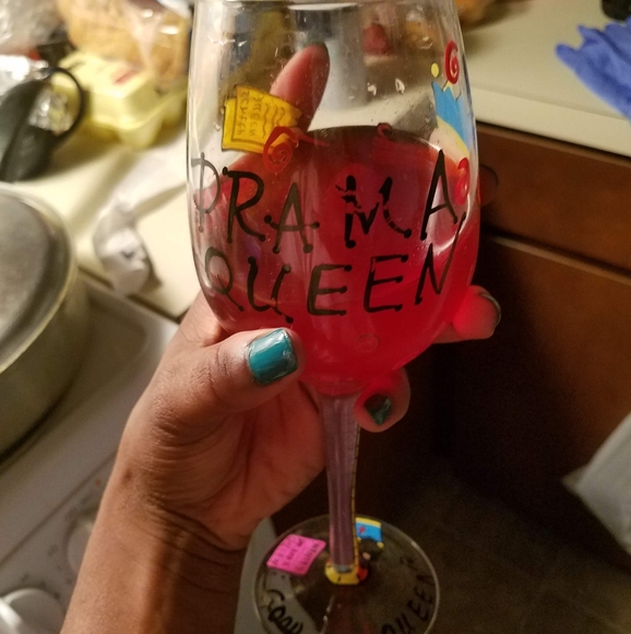 Meet your Posher, Mya - Picture 1 of 2